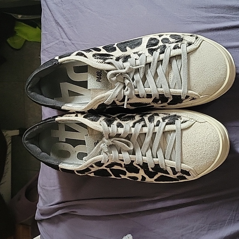 P448 Leopard and silver 40